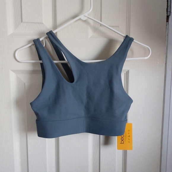 NWT Sporty crop top/bra - Picture 4 of 6